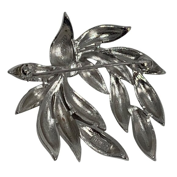 VTG CROWN TRIFARI Textured Silver Tone Wheat Wreath Plant Leaves Spray Brooch - Picture 7 of 9